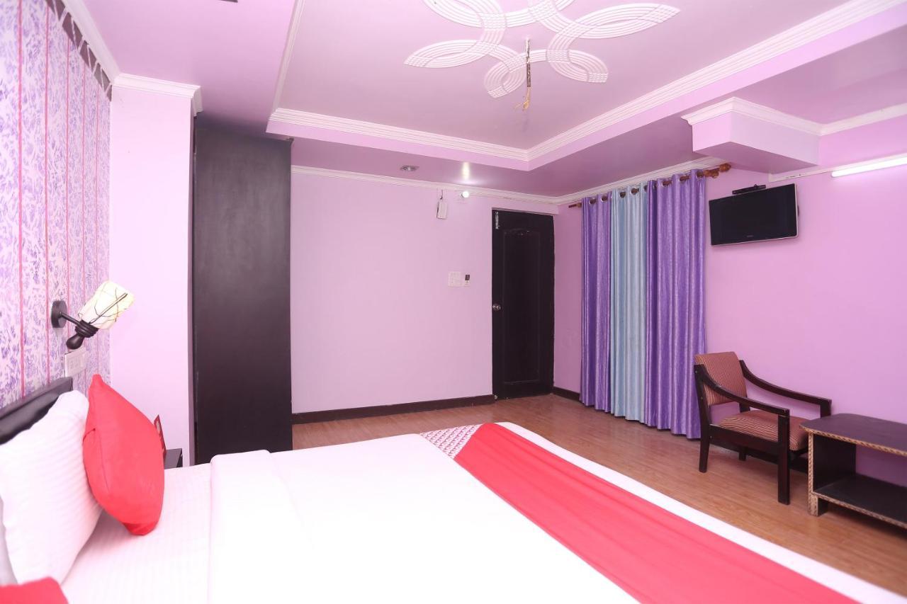 אלמורה Hotel Sunita מראה חיצוני תמונה