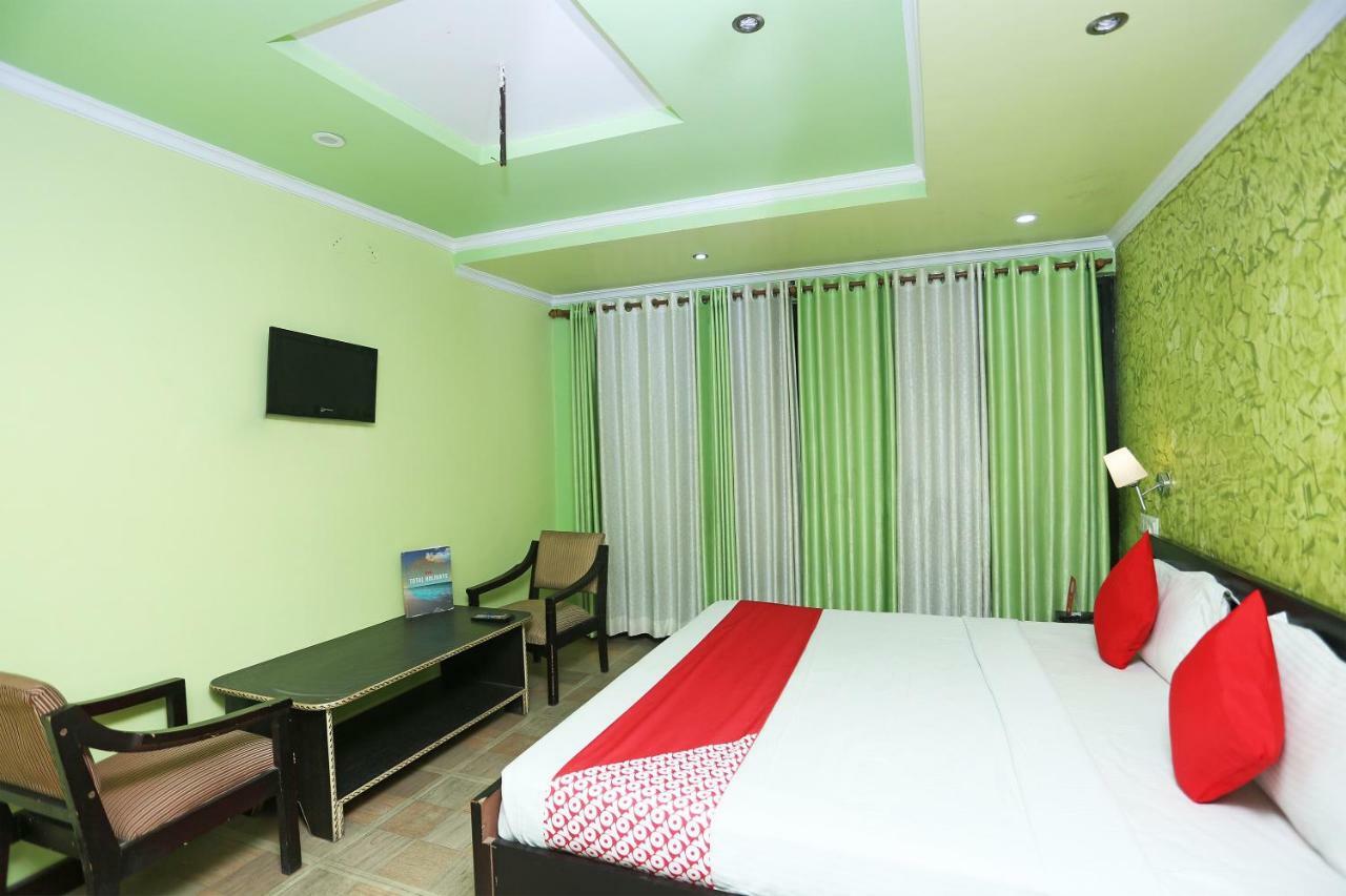 אלמורה Hotel Sunita מראה חיצוני תמונה