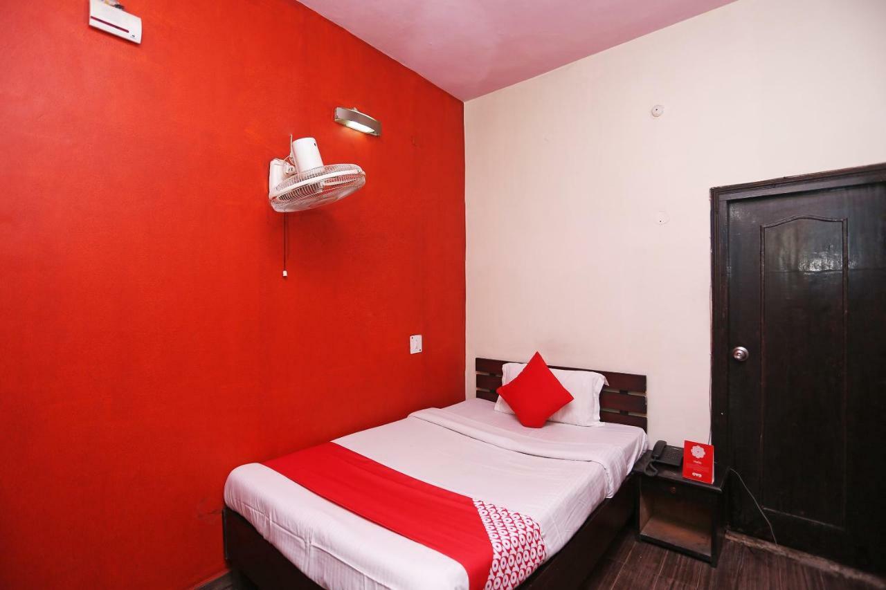 אלמורה Hotel Sunita מראה חיצוני תמונה