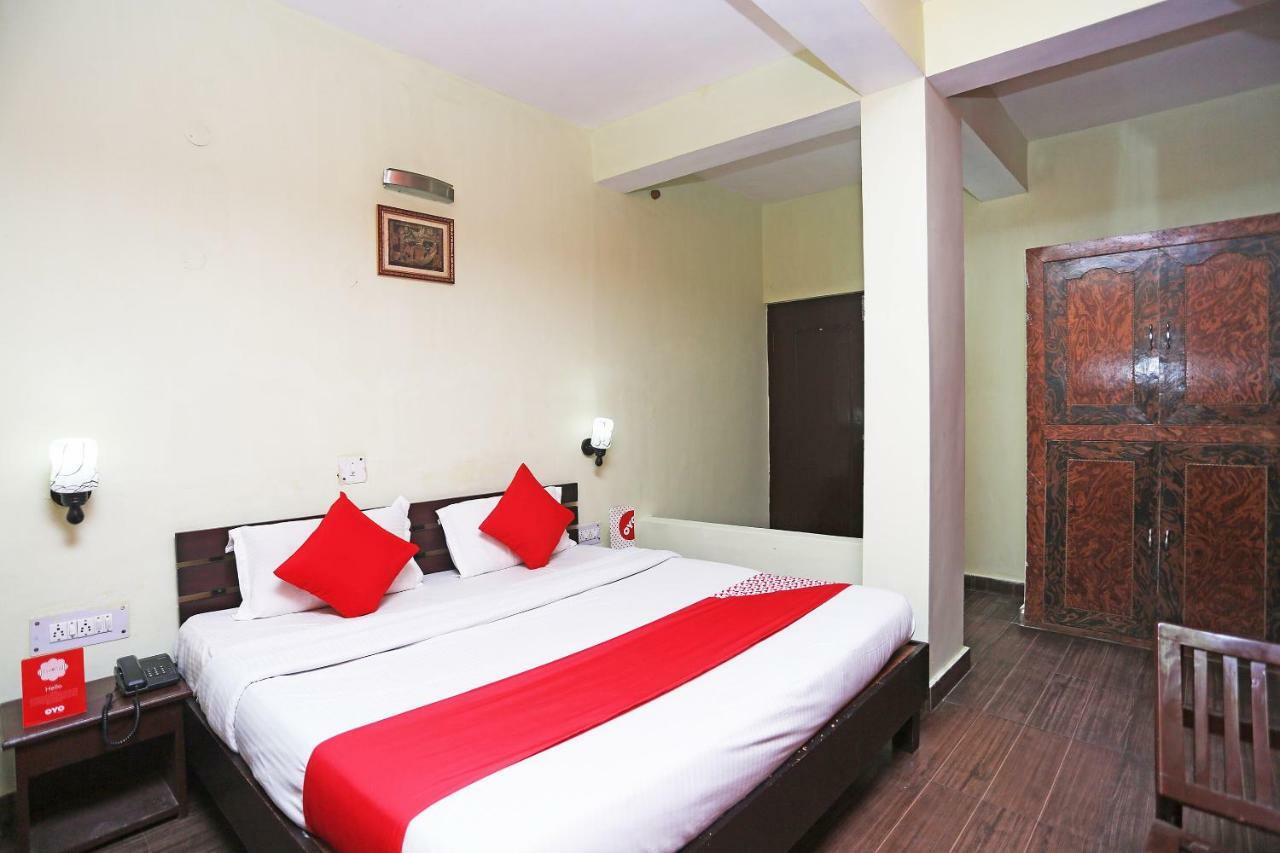 אלמורה Hotel Sunita מראה חיצוני תמונה